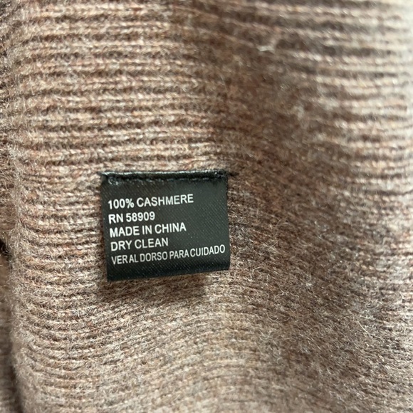 Antonio Melani XS Cashmere Turtle Neck Peplum - Picture 4 of 5